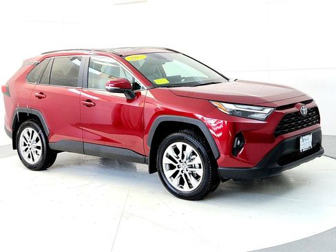 Certified 2025 Toyota RAV4 XLE Premium image 7