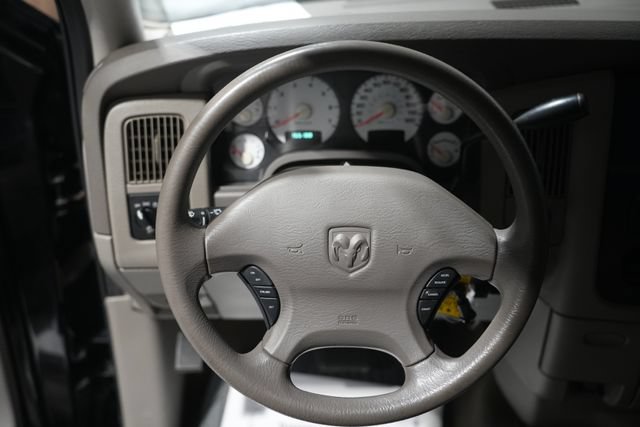 Used 2003 Dodge Ram 1500 Truck SLT AWD/4WD image 12
