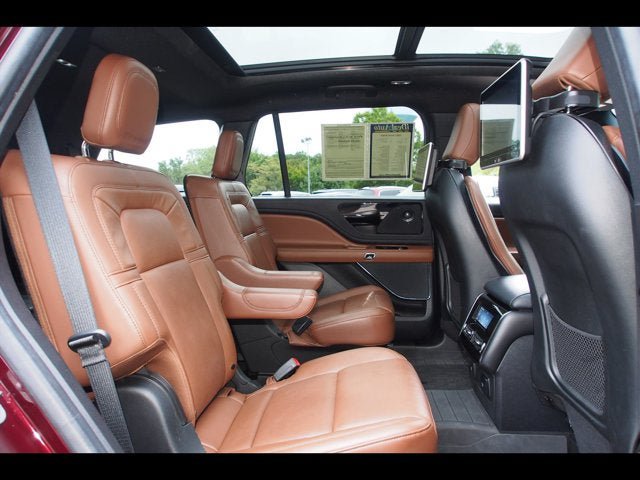 Used 2022 Lincoln Aviator Reserve w/ Elements Package Plus RWD image 14
