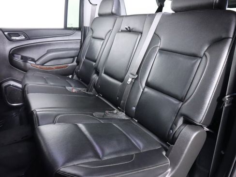 Used 2019 GMC Yukon XL SLT image 36