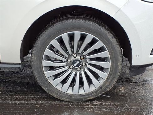 Used 2019 Lincoln Navigator Reserve w/ Cargo Package image 9