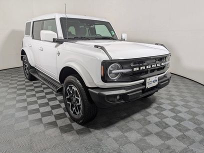 Certified 2025 Ford Bronco Outer Banks
