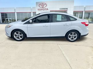 Used 2014 Ford Focus SE w/ SE Winter Package FWD video 2