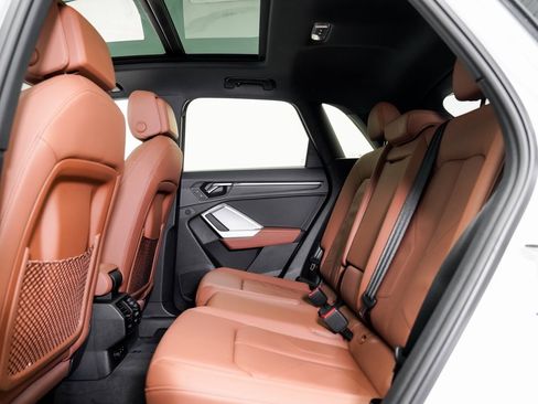 Certified 2025 Audi Q3 2.0T Premium w/ Convenience Package image 22