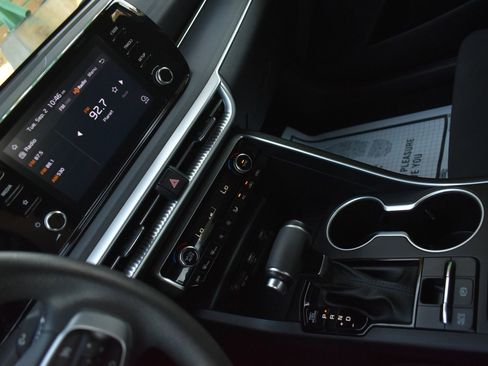 Used 2023 Kia K5 LXS image 22