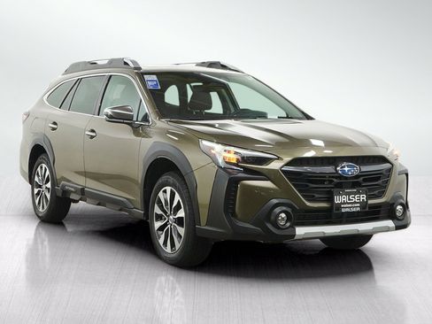 Used 2023 Subaru Outback Touring AWD/4WD image 8