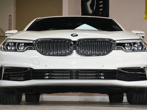 Used 2020 BMW 530i w/ Premium Package RWD image 81