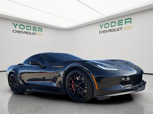 Used 2019 Chevrolet Corvette Grand Sport w/ Carbon Flash Badge Package image 2