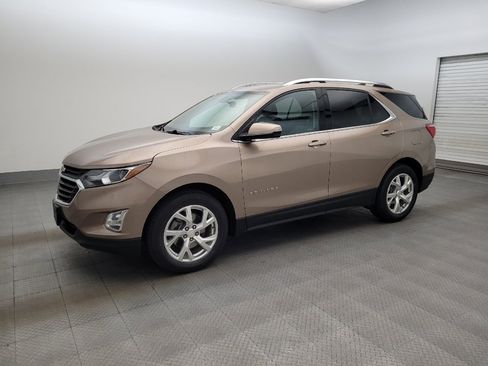 Used 2018 Chevrolet Equinox LT AWD/4WD image 2