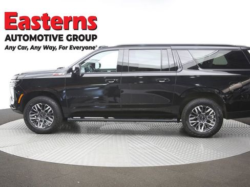Used 2025 Chevrolet Suburban Z71 AWD/4WD image 63