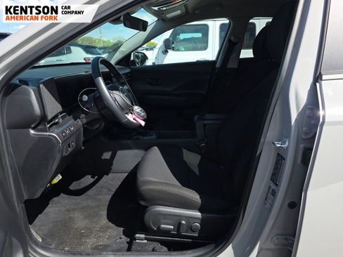 Used 2025 Hyundai Kona SEL AWD/4WD image 5