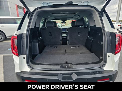 Used 2023 GMC Acadia AT4 w/ Technology Package AWD/4WD image 11