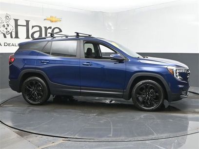 Used 2022 GMC Terrain SLE w/ Driver Convenience Package