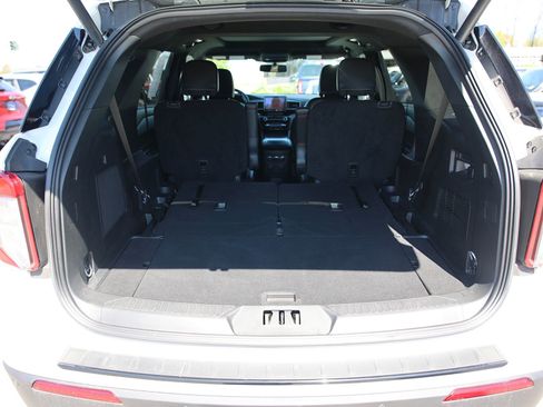 Used 2024 Ford Explorer ST-Line w/ Class IV Trailer Tow Package AWD/4WD image 15