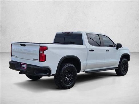 Used 2023 Chevrolet Silverado 1500 ZR2 w/ Technology Package image 5