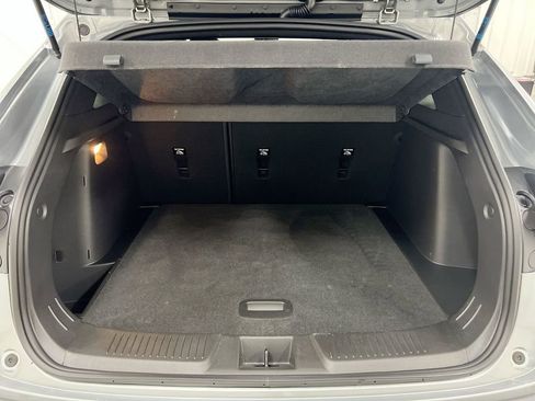 Used 2025 Chevrolet Trax RS w/ Driver Confidence Package image 23