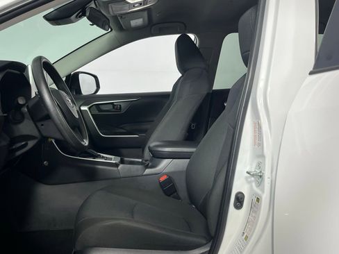 Used 2025 Toyota RAV4 LE image 22