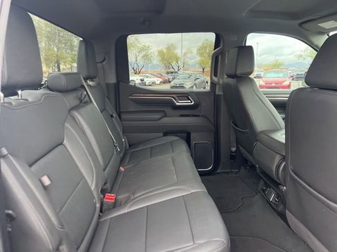 Used 2025 GMC Sierra 1500 SLT image 19