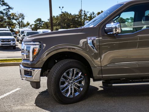 New 2025 Ford F150 Lariat w/ Equipment Group 501A Mid image 9