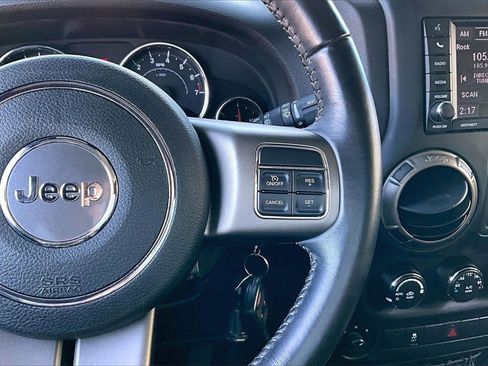 Used 2018 Jeep Wrangler Sport image 25