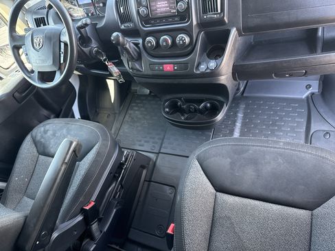 Used 2021 RAM ProMaster 2500 w/ Convenience Group image 27