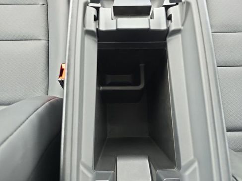 Used 2026 Nissan Rogue SV image 27