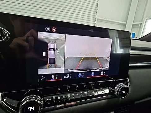 New 2026 GMC Canyon Elevation w/ Convenience Package image 17