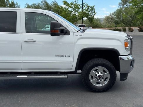Used 2019 GMC Sierra 2500 SLE AWD/4WD image 10