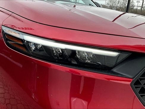 Used 2024 Honda Accord Sport image 31