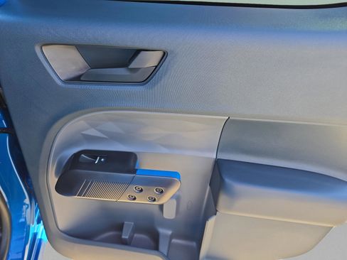 Used 2025 Ford Maverick Lobo image 21