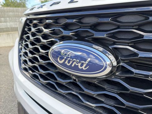 Used 2024 Ford Explorer ST w/ Equipment Group 401A AWD/4WD image 14