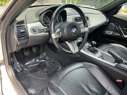 Used 2003 BMW Z4 2.5i image 25