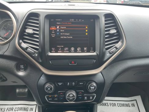 Used 2015 Jeep Cherokee Limited w/ Trailer Tow Group AWD/4WD image 27