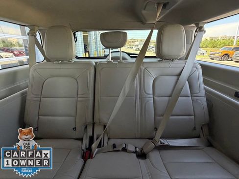 Used 2021 Lincoln Navigator L Reserve w/ Luxury Package RWD image 24