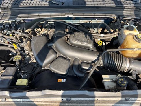 Used 2008 Ford F250 4x4 Regular Cab Super Duty image 13