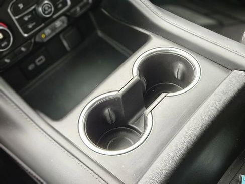 Used 2024 Chevrolet Tahoe Z71 w/ Luxury Package image 25