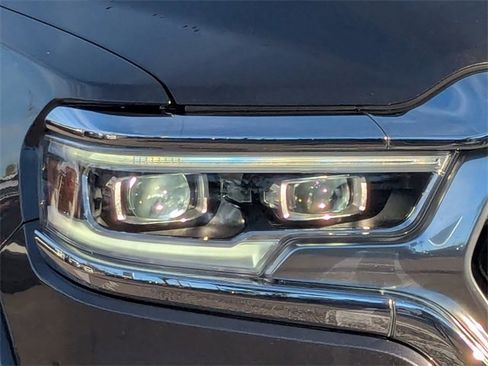 Used 2024 RAM 1500 Limited image 9