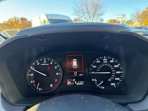 Certified 2024 Subaru Crosstrek 2.0i image 13