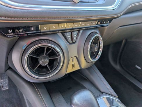 Used 2019 Chevrolet Blazer Premier w/ Sun and Wheels Package image 21