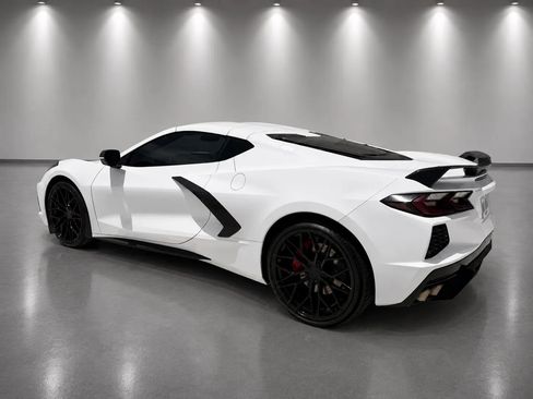 Used 2022 Chevrolet Corvette Stingray Coupe w/ 1LT RWD image 5