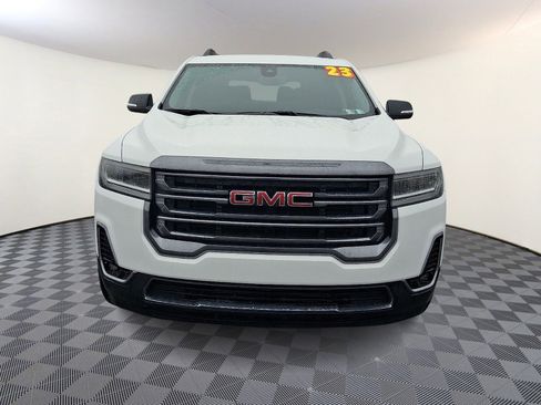 Used 2023 GMC Acadia AT4 image 2