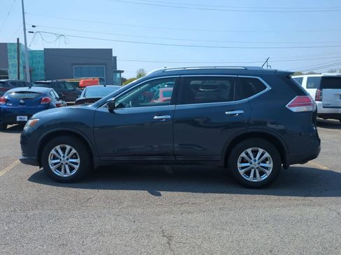 Used 2016 Nissan Rogue SV w/ SV Premium Package AWD/4WD image 5