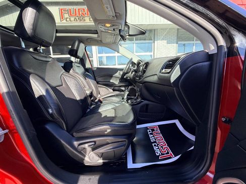 Used 2018 Jeep Compass Latitude image 34