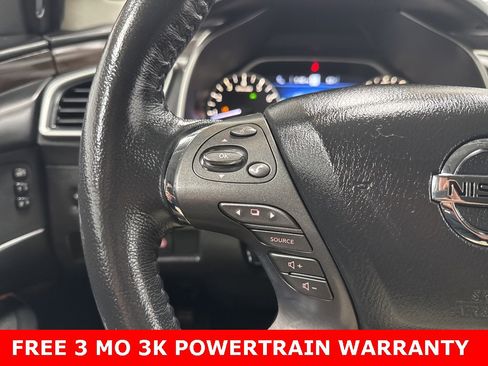 Used 2019 Nissan Murano S image 11