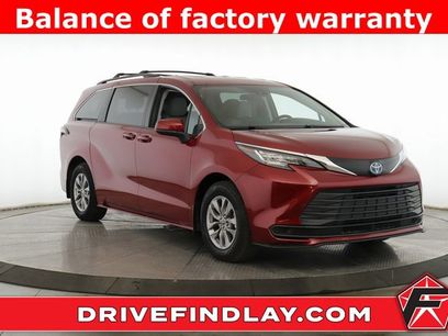 Used 2022 Toyota Sienna LE