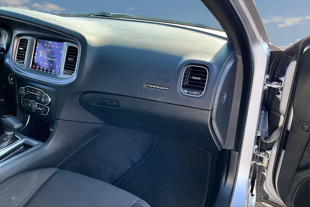Used 2023 Dodge Charger SXT w/ Cold Weather Package RWD image 25