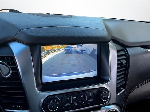 Used 2020 Chevrolet Suburban Premier image 14