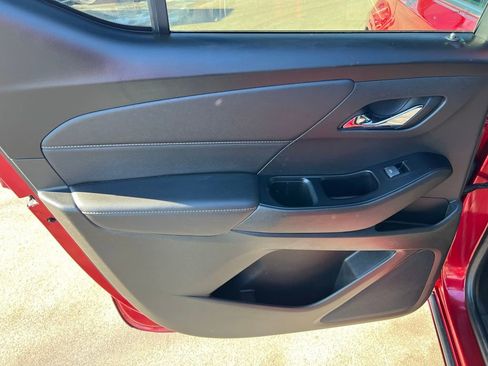 Used 2023 Chevrolet Traverse Premier image 20