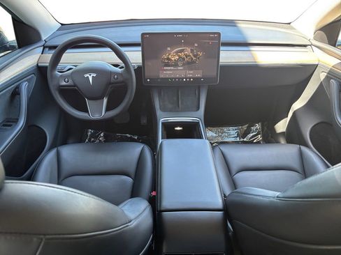 Used 2023 Tesla Model Y Long Range AWD/4WD image 10