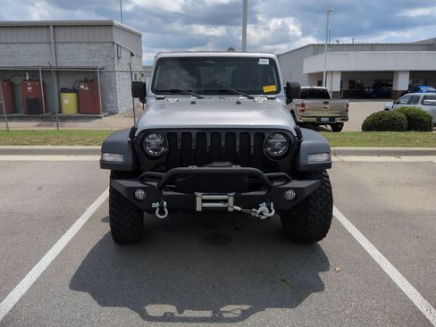Used 2020 Jeep Wrangler Unlimited Sport AWD/4WD image 3